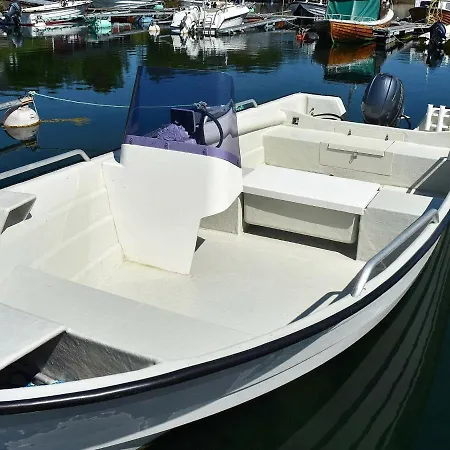 Four-bedroom Holiday In Holiday home Farstad
